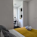 Town Center Fabi Apartment *